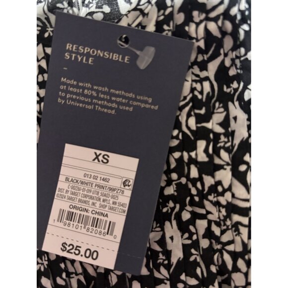 Womens Floral Ruffle Blouse XS Black White Smocked Peplum Top NWT- Universal Thr - Picture 5 of 12